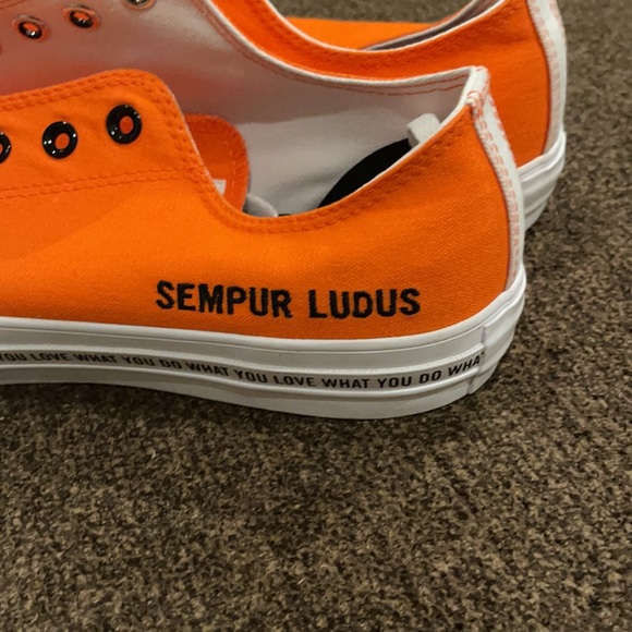 Converse Mens Sneakers Beautiful Orange & White size 13. NWOT - Picture 10 of 13